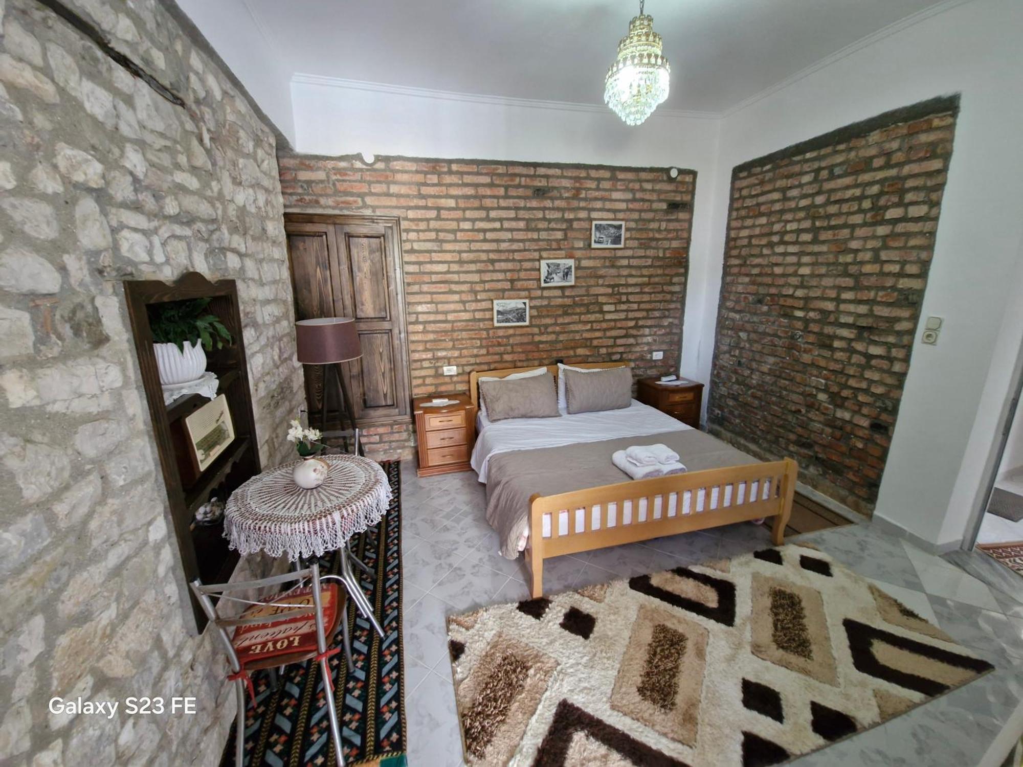 Guesthouse Belle View Berat Exterior photo